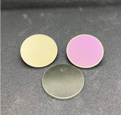 ピアーオプティックス株式会社の光学ガラス