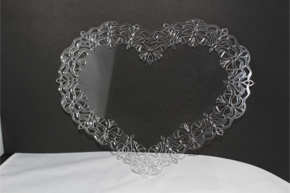 株式会社齋藤紙工のアクリル加工