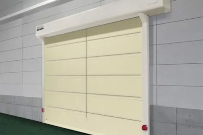 有限会社みの一テントのシートシャッタ