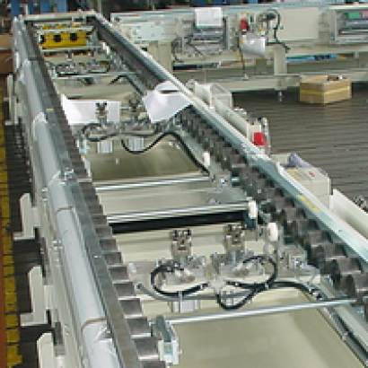 株式会社セディックのアキュームコンベア