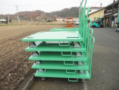 ライフ工業株式会社のコンテナ台車