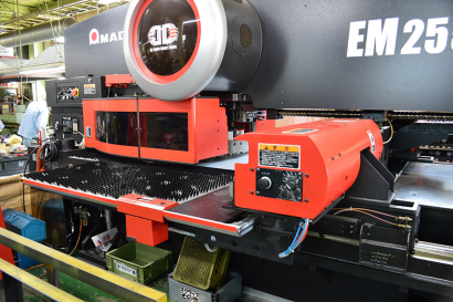 西都プレス工業株式会社の金型設計