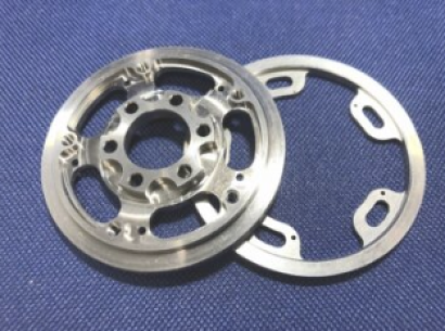 有限会社パール金属の金属切削加工