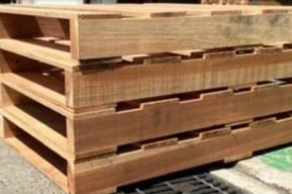 伸友木材産業株式会社の木製パレット