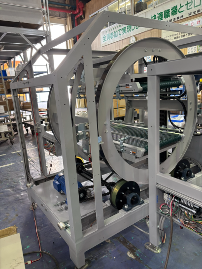 オークラ工業株式会社の反転機