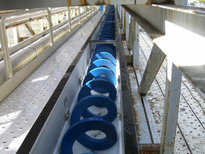 株式会社セパレーションテクノロジーのシャフトレスコンベア