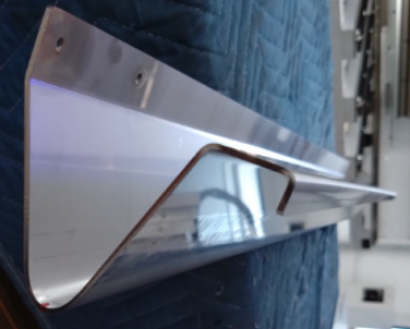 株式会社かねよしの鋼板曲げ加工