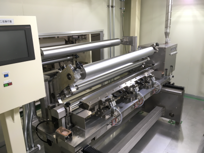 株式会社ラボのコーター