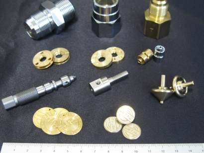 辰己屋金属株式会社の金属切削加工