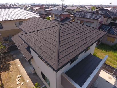株式会社ルーフタイルグループジャパンの金属瓦
