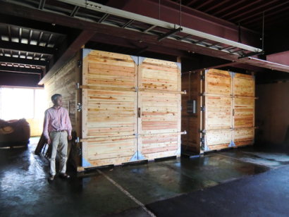 ウッドセル株式会社の低温乾燥機