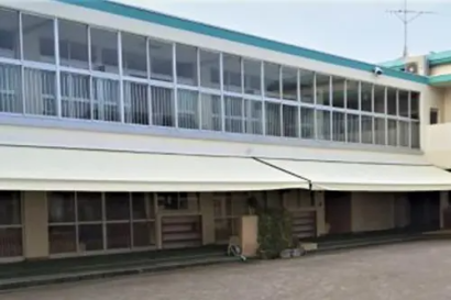 有限会社みの一テントのオーニングテント