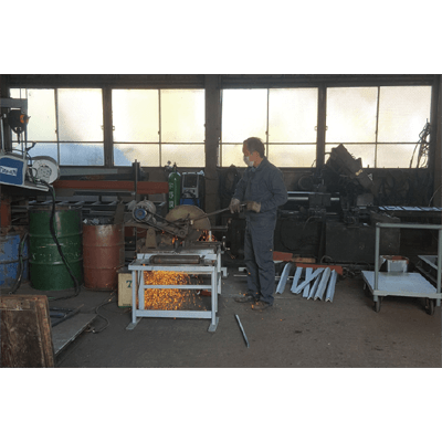 スクラップ運搬 金属加工に強い実績と信頼-有限会社堀田熔接工業所