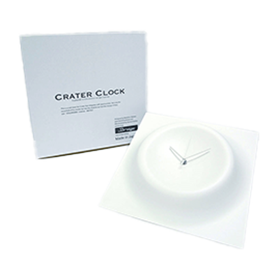 その他 耐衝撃性の高い素材で真空成型した、壁と一体化できる時計「crater clock」-株式会社吾嬬製作所
