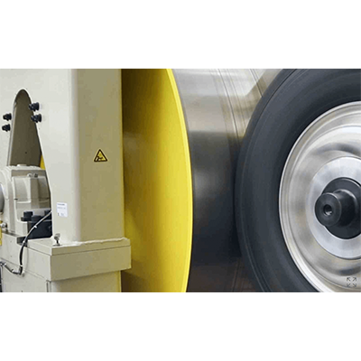 自動車用試験システム タイヤ試験システム MTSタイヤの転がり抵抗システム-エムティエスジャパン株式会社