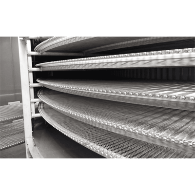 省スペースで大量生産の声に応える スパイラル型連続式急速凍結装置 Spiral Freezer-株式会社前川製作所