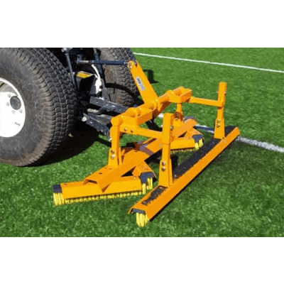 人工芝メンテナンス トラクター搭載式ブラシコンビネーション VersatileCombinations-コウフ・フィールド株式会社