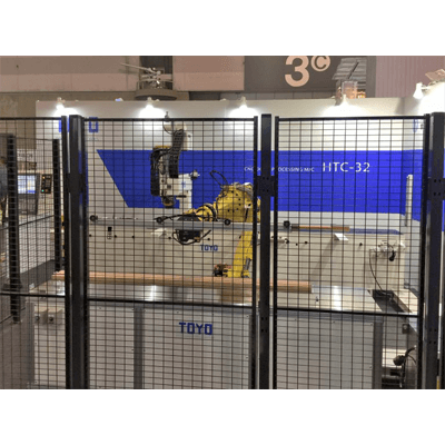ドア枠加工ロボット (2017年日本木工機械展)-株式会社東洋鉄工所