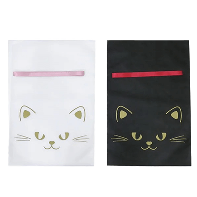 100円ショップ商品 包装紙・巾着バッグ ラッピング 巾着バッグ 10枚入 キャット ブラック ホワイト Lサイズ H-YD004-株式会社包む