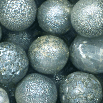 表面処理投射材 従来のショット材よりさらにミクロな微細金属粒子の投射材が誕生 ピーニング用スチールビーズ-伊藤機工株式会社