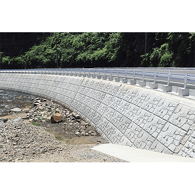 大型ブロック積み擁壁 E・スタックウォール-大和クレス株式会社
