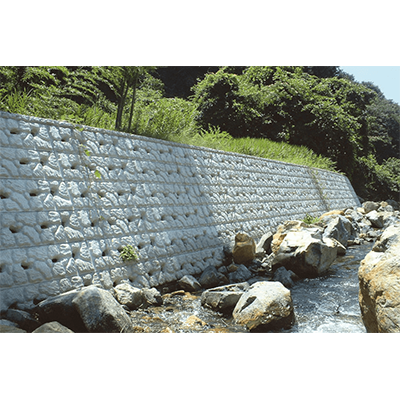 環境保全型護岸ブロック プロテクトⅢ型-大和クレス株式会社