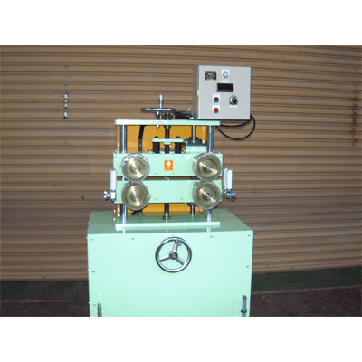 2連式ローラー引取機-株式会社栗巣鉄工