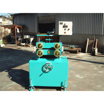 ローラー引取機-株式会社栗巣鉄工