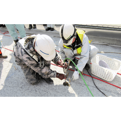 床版増厚注入用エポキシ接着剤 AT342 (Alphatec 342)-中日本高速道路株式会社