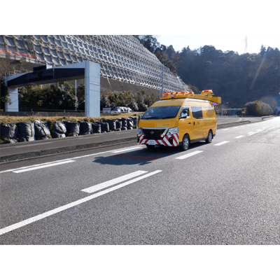 路面性状測定車 ROAD TIGER-中日本高速道路株式会社