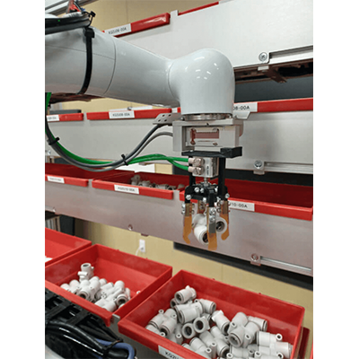 自動ピッキング棚 ROBOTTANA-金沢機工株式会社