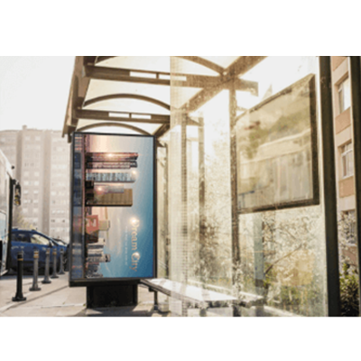 公共交通機関の駅屋外ディスプレイ EKOADF5-EKAA TECHNOLOGY株式会社