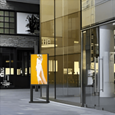 4000nits屋外フロアスタンディングディスプレイ EKOADF09-EKAA TECHNOLOGY株式会社