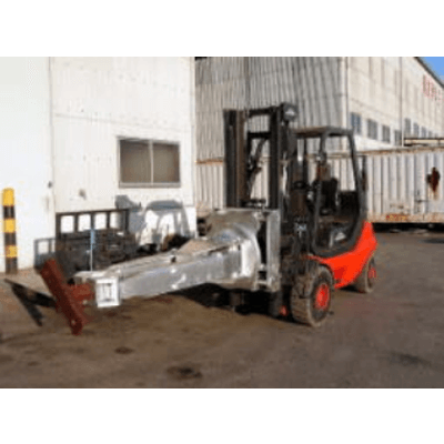 フォークリフト用特定業界向けアタッチメント 鍛造業界向け インゴットクランプ-山川エンジニアリング株式会社