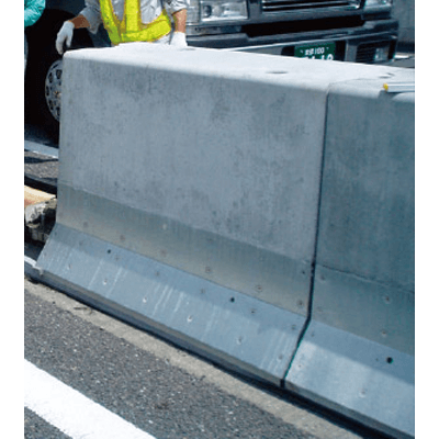 高速道路 橋梁上下線跨覆プレキャストガードフェンス 中分PGF-ケイコン株式会社