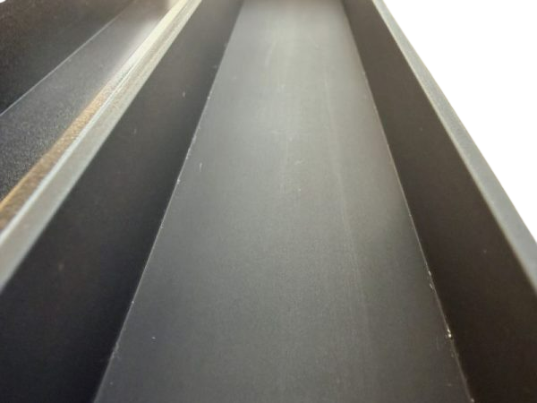 Remove dirt, paint, rust, etc. on the surface of the work-Shine Crafts Co., Ltd.