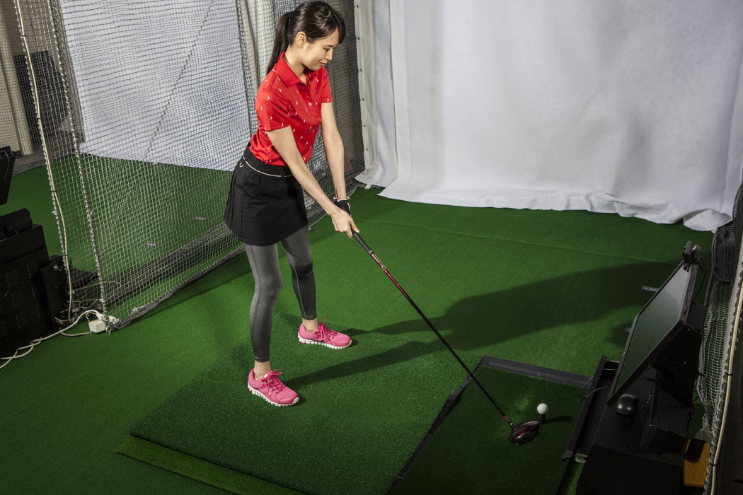 インドアゴルフソリューション シミュレーションゴルフ用消音・防球スクリーン-大倉ケミテック株式会社