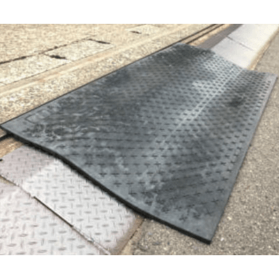 敷板・ブラックターフなど KYフレキマット・1,000×2,000×厚み15mm (6カ所穴あけ加工/高品質ゴム商材) JGP-328-株式会社JGサービス